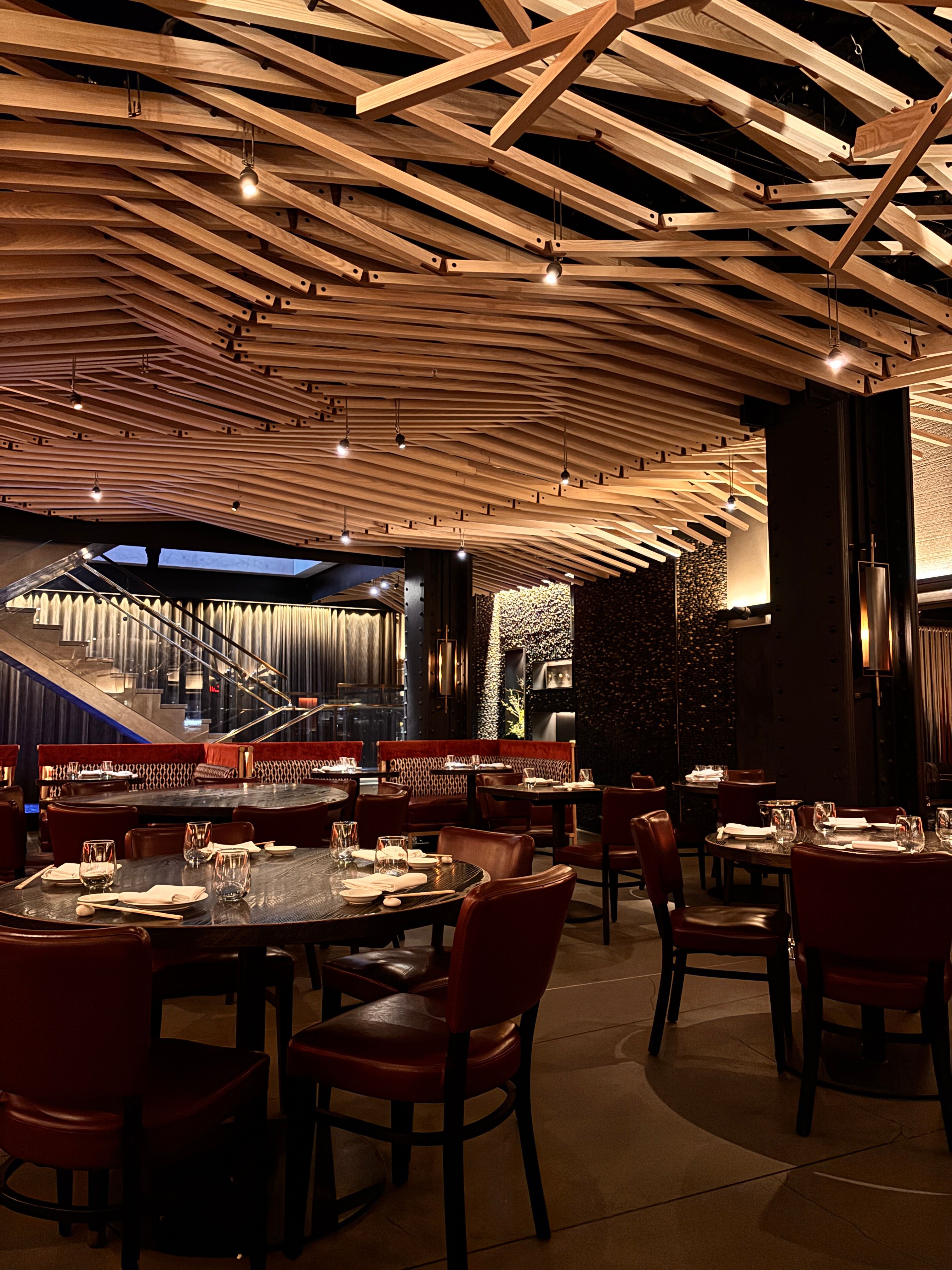 Salle de restaurant en service du soir